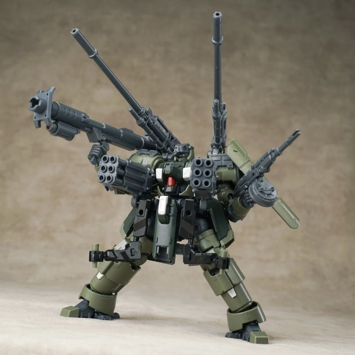 Şeyh Anakara ZAROV C1 1/144 Ya - Heavy Equipment Games incelemesi ve fiyatı