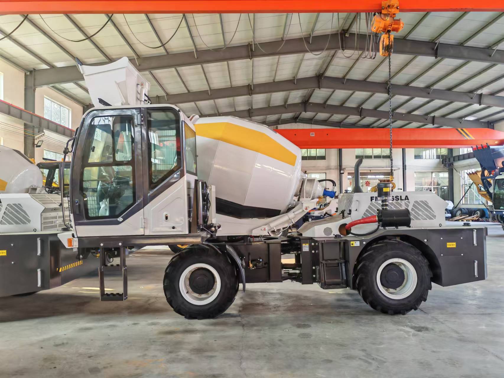 2.6m³ Kendinden Yüklemeli Beto - Heavy Equipment Mixer incelemesi ve fiyatı